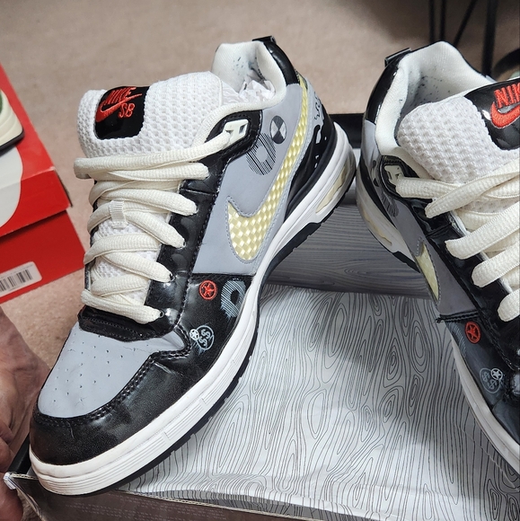 NIKE SB PROD ZOOM AIR ELITE 1  US 10.5M - Picture 10 of 15